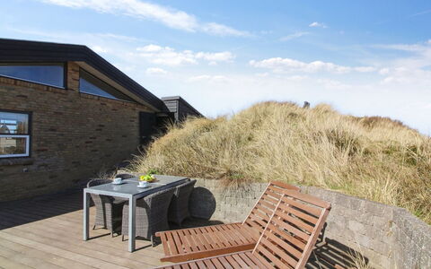 Judeth - 300M from the Sea: Furniture, Interior Design, Chair, Flooring, Table, Resort, Floor, Ceiling, Room, Eco Hotel