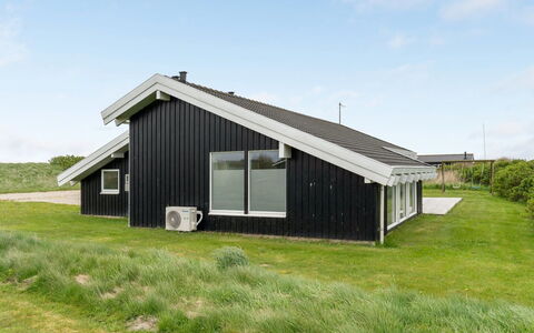 Hilkka - 500M from the Sea: Roof, House, Land Lot, Home, Cottage, Estate, Garden Buildings, Shade, Log Cabin, Landscaping