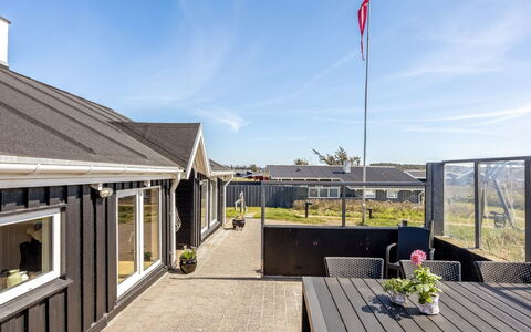 Doritea - 50M from the Sea: Cottage, Home, House, Roof, Porch, Estate, Siding, Garden Buildings, Farmhouse, Yard