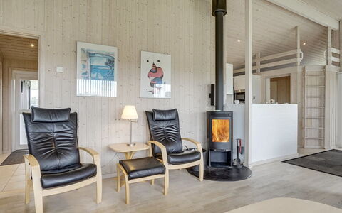 Joella - 200M from the Sea: Flooring, Wood, Floor, Interior Design, Ceiling, Furniture, Wood Flooring, Room, Living Room, Hardwood
