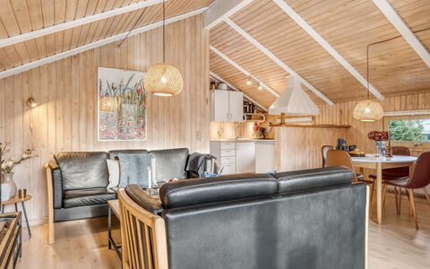 Seda - 600M from the Sea: Wood, Ceiling, Interior Design, Home, Furniture, Room, Cottage, Hardwood, Living Room, Plank