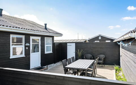 Evely - 300M from the Sea: 