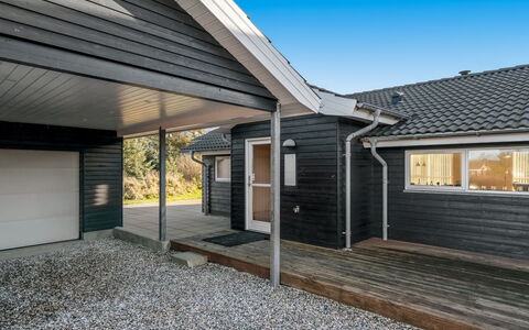 Oskarvine - 900M from the Sea: Roof, House, Home, Cottage, Siding, Estate, Driveway, Garden Buildings, Yard, Shed