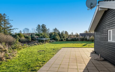 Oskarvine - 900M from the Sea: Roof, House, Home, Cottage, Siding, Estate, Driveway, Garden Buildings, Yard, Shed