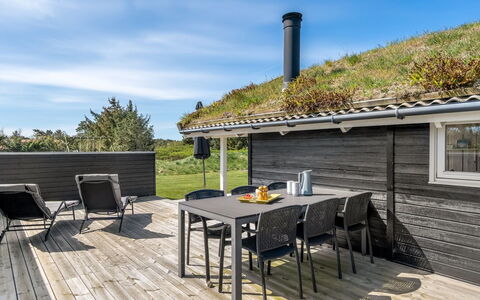 Eddi - 550M from the Sea: Roof, Cottage, Home, Shade, Siding, Farmhouse, Porch, Outdoor Structure, Garden Buildings