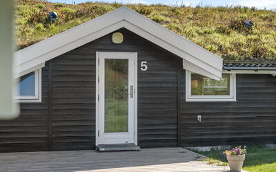 Eddi - 550M from the Sea