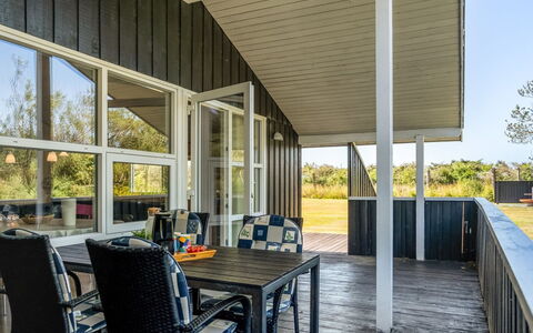 Guja - 1Km from the Sea: Cottage, Home, House, Roof, Porch, Estate, Siding, Garden Buildings, Farmhouse, Yard
