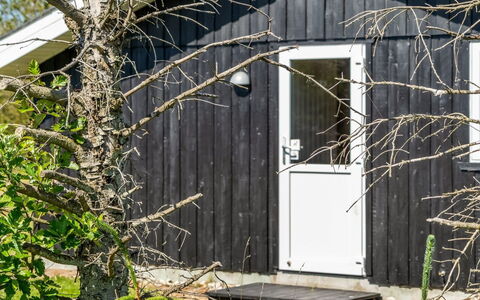 Guja - 1Km from the Sea: Cottage, Home, House, Roof, Porch, Estate, Siding, Garden Buildings, Farmhouse, Yard