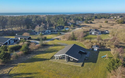 Nynke - 600M from the Sea: Roof, House, Land Lot, Home, Cottage, Estate, Garden Buildings, Shade, Log Cabin, Landscaping