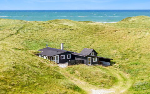 Fromer - 50M from the Sea: Building, House, Window, Home, Roof, Residential Area, Shrub, Cottage, Land Lot