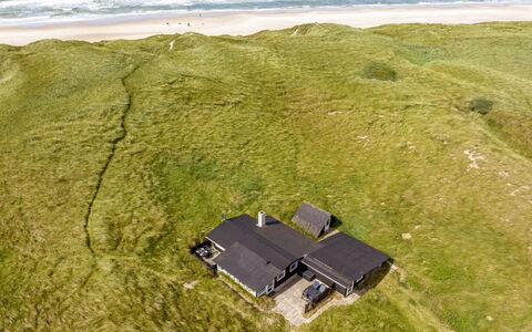 Fromer - 50M from the Sea: Building, House, Window, Home, Roof, Residential Area, Shrub, Cottage, Land Lot