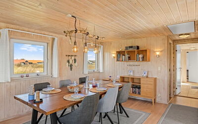 Loryleimis - 300M from the Sea