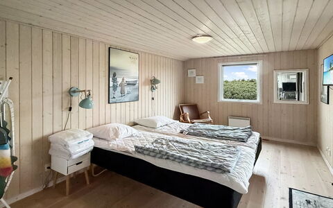 Steffenie - 400M from the Sea: Wood, Bedroom, Interior Design, Floor, Bed, Flooring, Ceiling, Furniture, Bed Sheet, Bedding