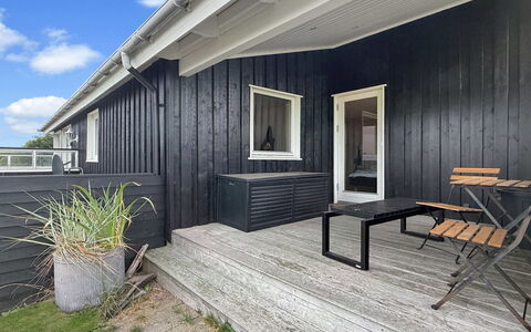Steffenie - 400M from the Sea: Wood, Floor, Flooring, Composite Material, Plank, Hardwood, Ceiling, Wood Flooring, Siding