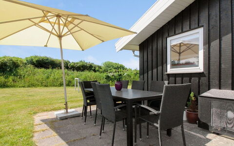 Alberga - 700M from the Sea: Wood, House, Cottage, Home, Roof, Rural Area, Siding, Log Cabin, Garden Buildings, Hardwood
