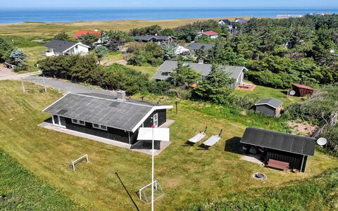 Alberga - 700M from the Sea: Wood, House, Cottage, Home, Roof, Rural Area, Siding, Log Cabin, Garden Buildings, Hardwood