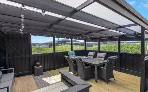 Bertil - 400M from the Sea: Wood, Floor, Flooring, Deck, Composite Material, Hardwood, Plank, Wood Flooring, Shade, Wood Stain