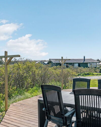 Bertil - 400M from the Sea
