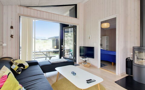 Mikkel - 300M from the Sea: Wood, Flooring, Floor, Ceiling, Wood Flooring, Living Room, Hardwood, Wood Stain, Plank, Design