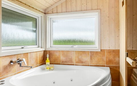 Kiran - 200M from the Sea: Bathtub, Plumbing Fixture, Flooring, Interior Design, Floor, Ceiling, Bathroom, Plumbing, Room, Tap