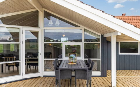 Kiran - 200M from the Sea: Wood, Home, Deck, Hardwood, Porch, Shade, Plank, Siding, Wood Stain, Outdoor Structure