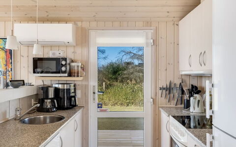 Söhnke - 400M from the Sea: Wood, Flooring, Floor, Kitchen, Interior Design, Major Appliance, Home, Kitchen Appliance, Furniture, Countertop