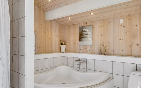 Söhnke - 400M from the Sea: Interior Design, Flooring, Wall, Floor, Wood, Ceiling, Plumbing Fixture, Bathroom, Room, Lighting
