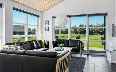 Sinica - 1.4Km from the Sea: Interior Design, Flooring, Couch, Ceiling, Furniture, Living Room, Floor, Lighting, Home