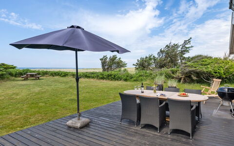 Marit - 150M from the Sea: Plant Community, Sunlight, Herbaceous Plant, Garden, Plantation, Agriculture, Farm
