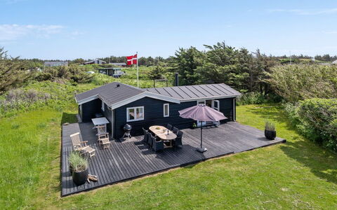 Marit - 150M from the Sea: Plant Community, Sunlight, Herbaceous Plant, Garden, Plantation, Agriculture, Farm