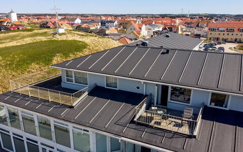 Britta - 100M from the Sea: Wood, House, Cottage, Home, Roof, Rural Area, Siding, Log Cabin, Garden Buildings, Hardwood