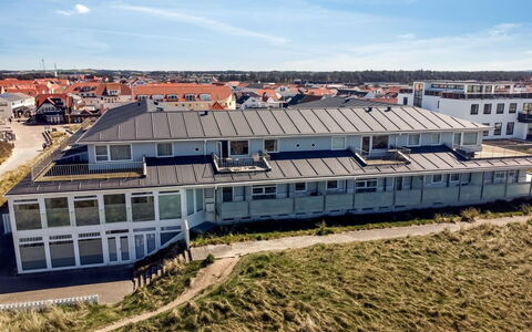 Britta - 100M from the Sea: Wood, House, Cottage, Home, Roof, Rural Area, Siding, Log Cabin, Garden Buildings, Hardwood