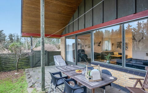 Urho - 500M from the Sea: Cottage, Siding, Shade, Chair, Hardwood, Garden Buildings, Wood Stain, Porch, Natural Material, Yard