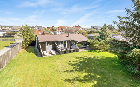Lazorka - 450M from the Sea: Residential Area, Roof, House, Home, Cottage, Groundcover, Estate, Lawn, Suburb, Garden