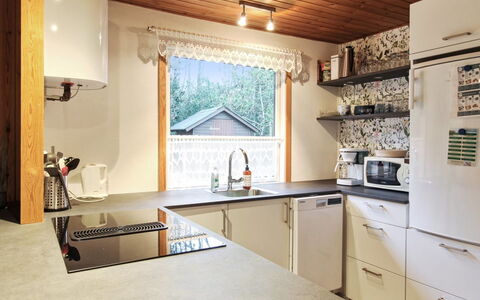 Arie - 500M from the Sea: Cottage, Garden, Siding, Garden Buildings, Shade, Yard, Backyard, Lawn, Farmhouse, Landscaping