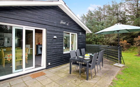 Arie - 500M from the Sea: Cottage, Garden, Siding, Garden Buildings, Shade, Yard, Backyard, Lawn, Farmhouse, Landscaping