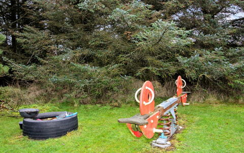 Arie - 500M from the Sea: Cottage, Garden, Siding, Garden Buildings, Shade, Yard, Backyard, Lawn, Farmhouse, Landscaping