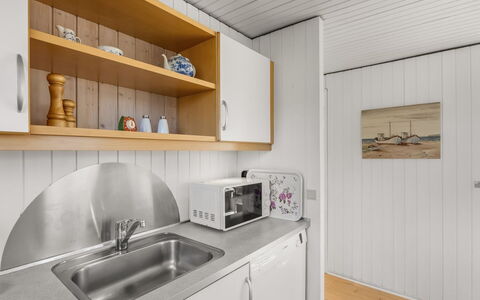 Violeta - 250M from the Sea: Wood, Flooring, Floor, Interior Design, Ceiling, Room, Kitchen, Hardwood, Countertop, Wood Stain
