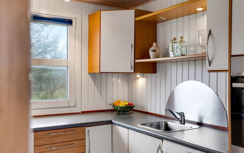 Pertti - 400M from the Sea: Wood, Interior Design, Kitchen, Countertop, Flooring, Kitchen Appliance, Room, Tap, Ceiling, Plumbing Fixture