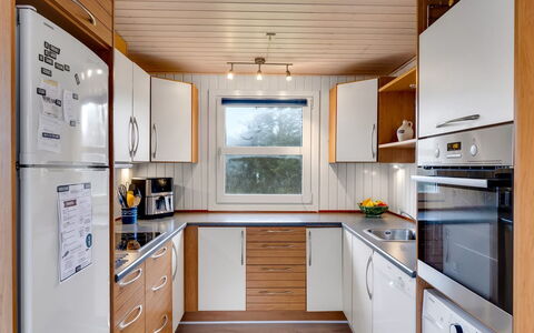 Pertti - 400M from the Sea: Kitchen Appliance, Kitchen, Major Appliance, Flooring, Wood, Interior Design, Countertop, Floor, Ceiling, Home Appliance
