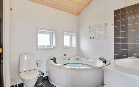 Anett - 400M from the Sea: Plumbing Fixture, Ceiling, Interior Design, Flooring, Bathroom, Floor, Plumbing, Bathtub, Home, Tap