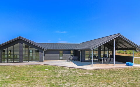 Juho - 900M from the Sea: House, Home, Roof, Cottage, Land Lot, Estate, Farmhouse, Village, Farm