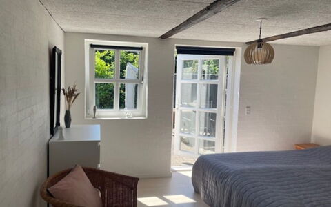Nara - 500M from the Sea: Wall, Flooring, Floor, Interior Design, Wood, Furniture, Ceiling, Room, Lighting, Home