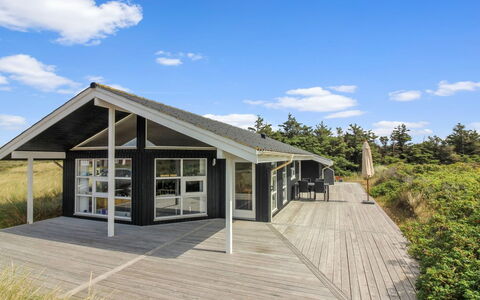 Kaija - 300M from the Sea: Wood, Shade, Plank, Hardwood