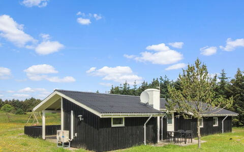 Daje - 600M from the Sea: House, Roof, Cottage, Home, Farmhouse, Estate, Meadow, Garden Buildings, Lawn, Shed