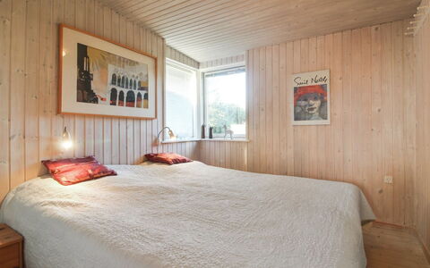Habbo - 500M from the Sea: Bedroom, Wood, Interior Design, Bed, Flooring, Ceiling, Floor, Bed Sheet, Bedding, Room