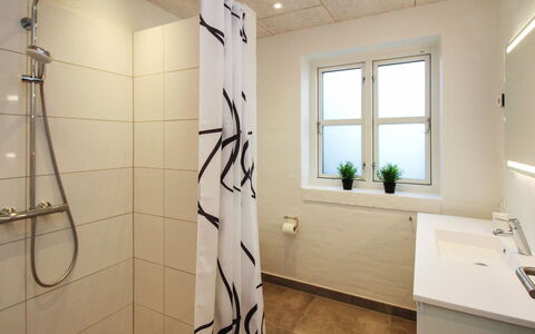 Halldis - 600M from the Sea: Flooring, Wall, Plumbing Fixture, Floor, Interior Design, Bathroom, Plumbing, Shower, Room, Tap