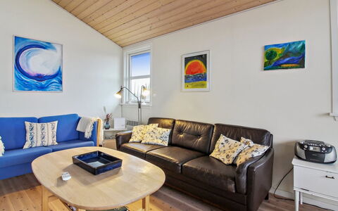 Florida - 100M from the Sea: Roof, House, Home, Cottage, Siding, Estate, Driveway, Garden Buildings, Yard, Shed