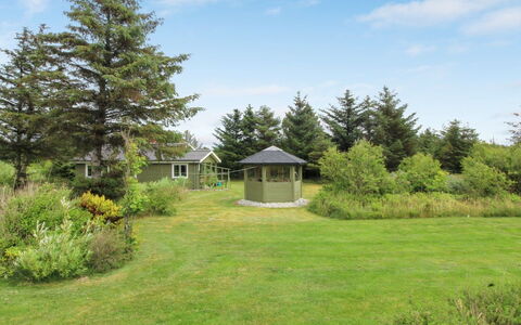 Ele - 900M from the Sea: House, Home, Door, Roof, Cottage, Estate, Garden, Shade, Siding, Yard