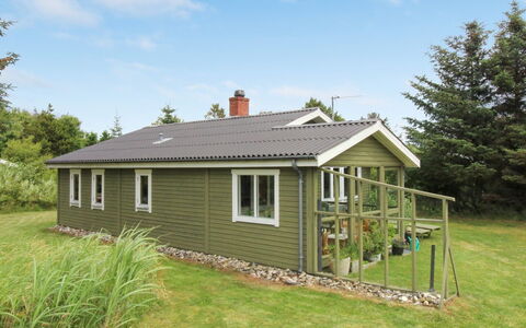 Ele - 900M from the Sea: House, Home, Door, Roof, Cottage, Estate, Garden, Shade, Siding, Yard